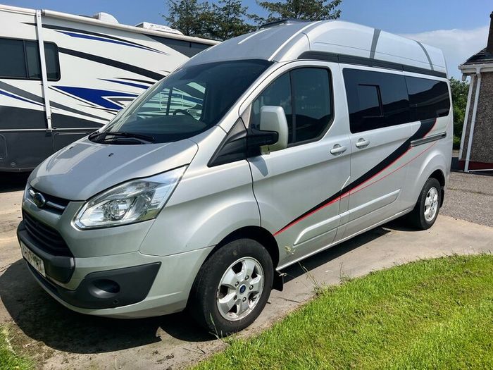 campervan Ford transit custom