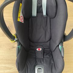 Cybex cloud z2 i-size base, seat and inlay