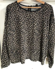 Leopard print ladies top