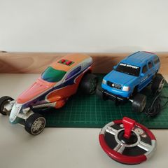 2x Toy Cars