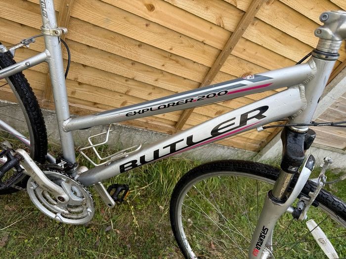 28" inch aluminium bikes in perfect condition