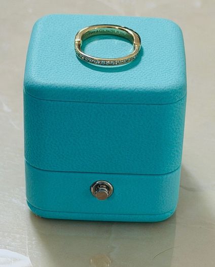 Tiffany&co diamond ring