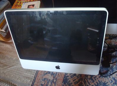 Apple iMac - 20" - 2009 Model