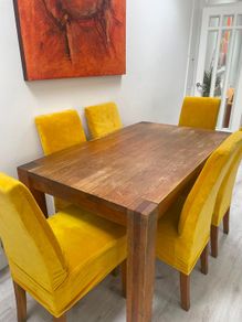 Solid oak dining table and 6 chairs