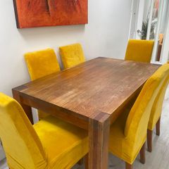 Solid oak dining table and 6 chairs