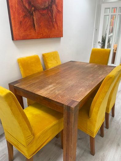 Solid oak dining table and 6 chairs