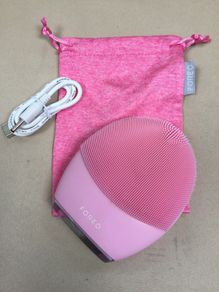 Foreo Luna 3 sensitive face cleaner pink tsonic self care