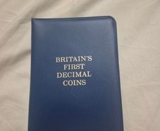 Britains first decimal coin set. 1971