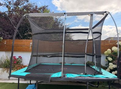 Trampoline