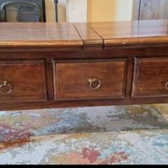oak wood dark wood , antique style - coffee table with storage
