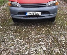 1999 Toyota Unknown-  9 Seater
