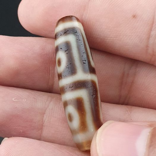 Antique Himalayan 4 Eyes Tibetan Agate Dzi Bead Amulet