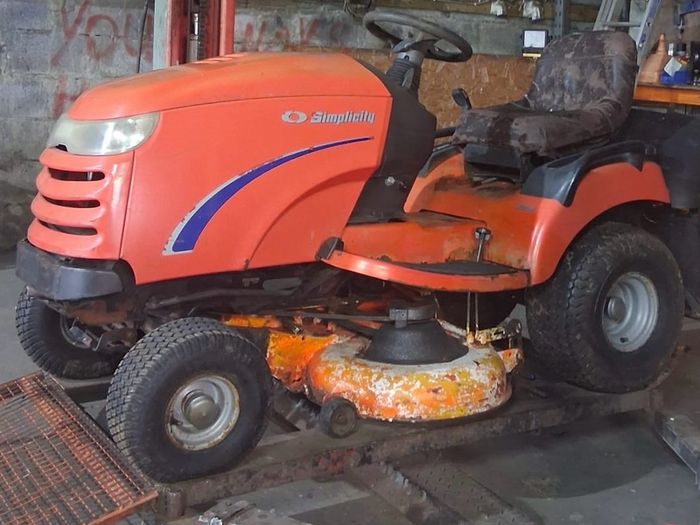 Simplicity baron ride on mower