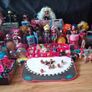 LOL Bundle, 4 in 1 Glamper, 4 in 1 Remix Airplane, Lol Coupe car with pool, lots of dolls and accessories Christmas Birthday Image 2