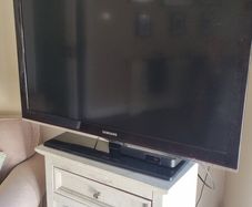 40 inch tv (need gone this morning)