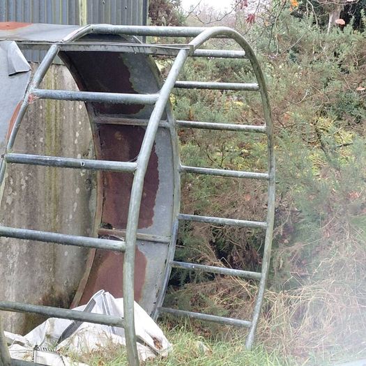 Two ring feeders