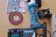 Makita DGA452 18V Angle Grinder Full Kit Like New