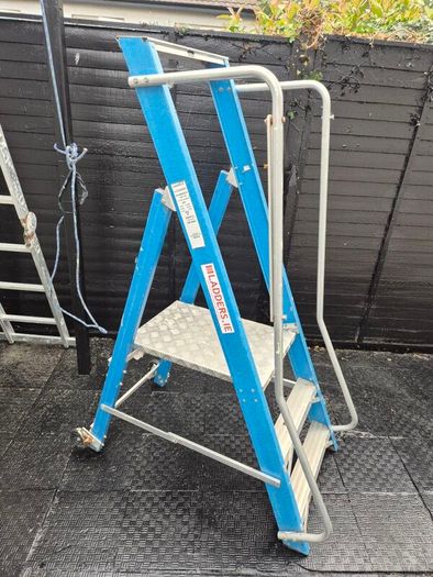 Podium Industrial foldup  construction podium ladder