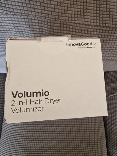 NEW InnovaGoods 1000W Ionic Volumising Hair Dryer Brush - Boxed
