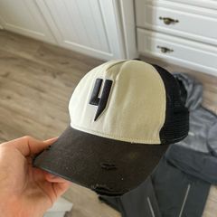 Yelir cap