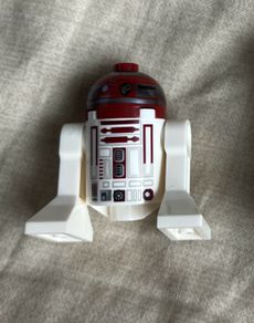 lego Star Wars R4 p17 astromech