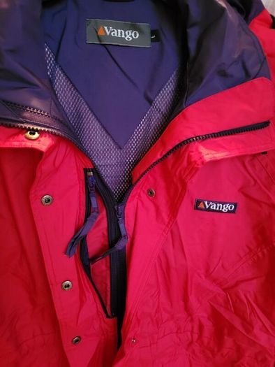 Brand New Vango Ladies Raincoat Size in Deep Pink Colour - L