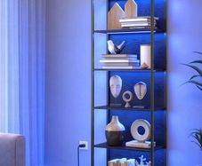 Bookcase with 6 levels and  LED lights with 25 colors, 6 brightness levels, 10 flashing modes, and 6 flashing speeds
