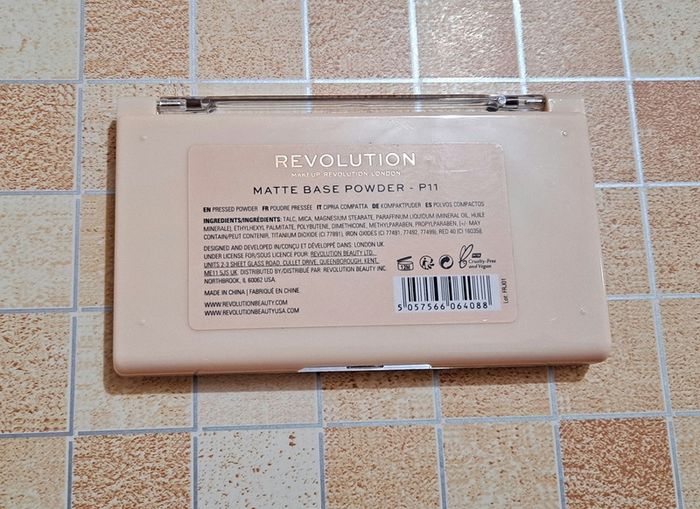 Revolution Matte Base Powder - P11 - New