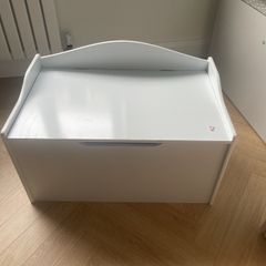 Toy Chest/Seat