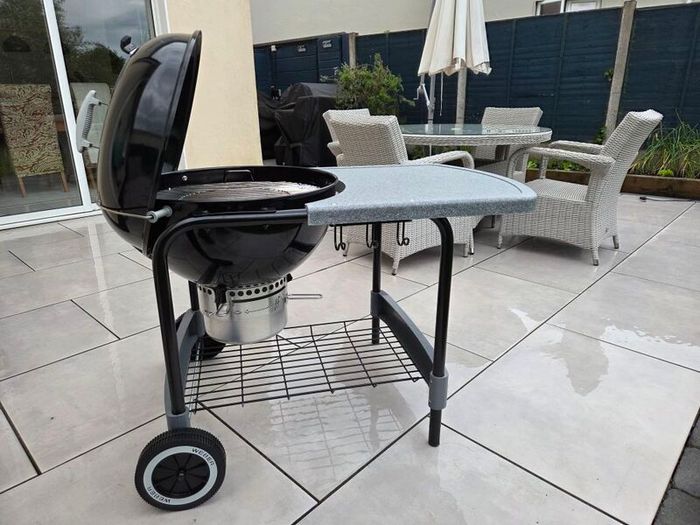 Weber One touch platinum performer
