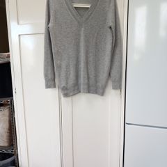 Boden Classic Cashmere V Neck Sweater M