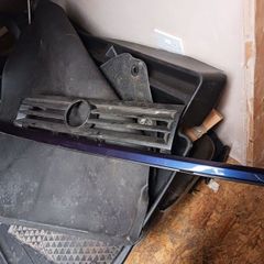 Vw Vento genuine front grill