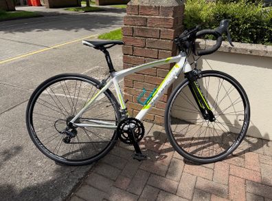 Thompson R-8200 SL Road Bike
