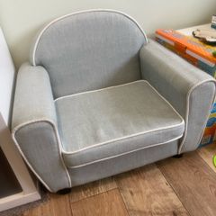 kids armchair