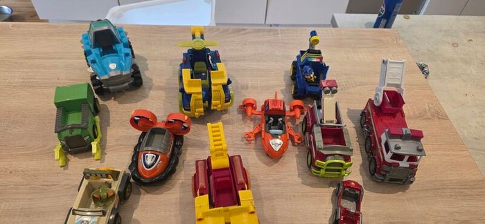 paw Patrol various vehicles