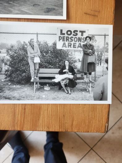 Postcards Black And White X 17 In Presentation Box.  All In Very Good Condition.