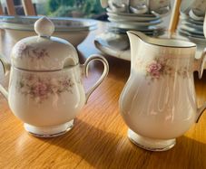 Noritake Tea Set/Dinner Plates/Serving Dishes/30 pieces