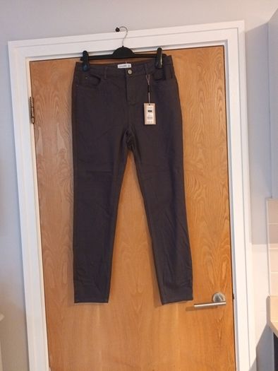 Gallery  Charcoal Slim Leg Jeans.  S. 12.  B.N.W.T.