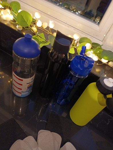 kitchen utensils