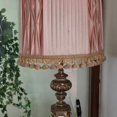 ornate table lamp