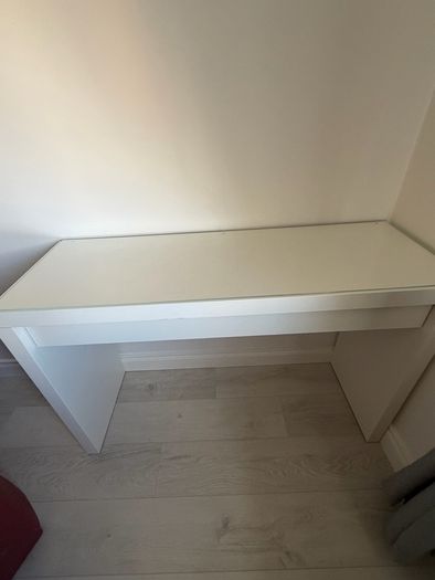 Makeup table