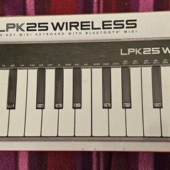 AKAI Professonal LPK25 Wireless Bluetooth MIDI 25 keys keyboard
