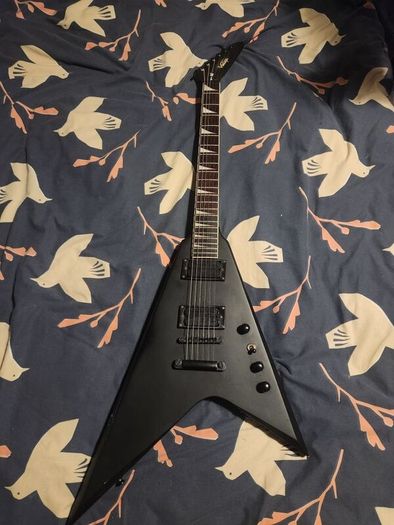 Vintage Metal Axxe V