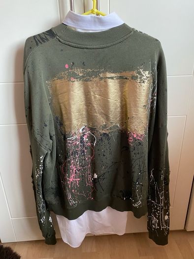 Zara sweatshirt