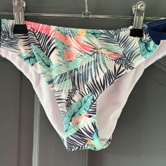 ROXY bikini bottom size XS/6