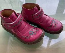 girls pink boot