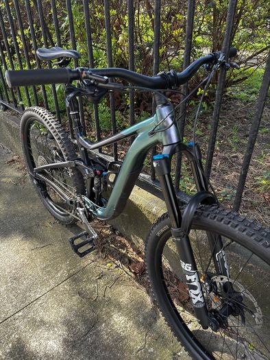 Giant Reign 1 2023 Enduro MTB