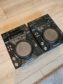 2 x Pioneer CDJ 400 Limited Edition