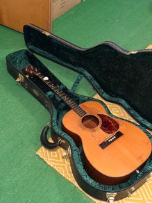 1930's Tenor Guitar in Superior Instrumental Case