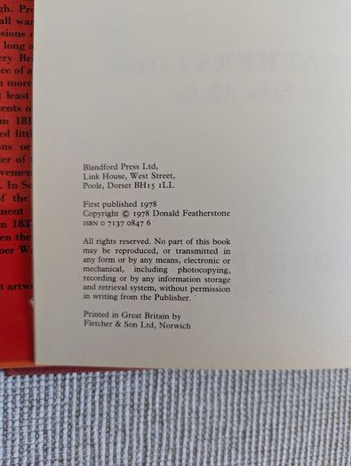 Weapons & Equipment of the Victorian Soldier - Donald Featherstone - 1978